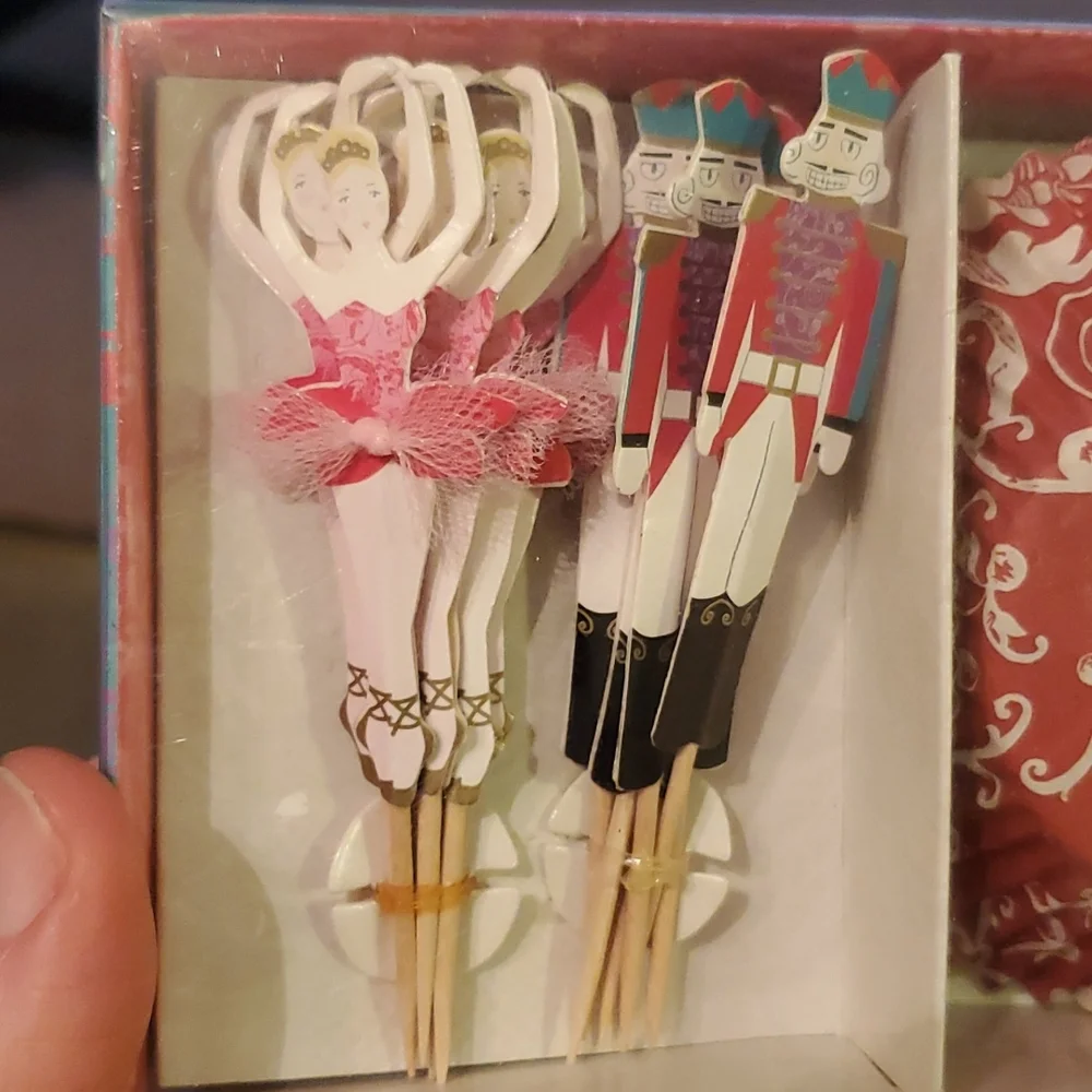 Williams Sonoma Nutcracker Ballet Cupcake Decoration Set